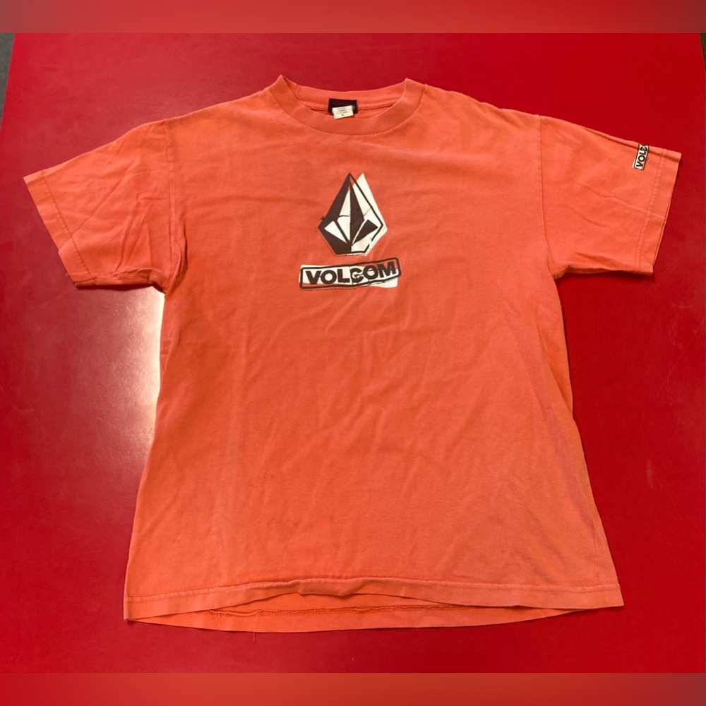 Vintage Y2K Volcom Orange Graphic T-Shirt Size M